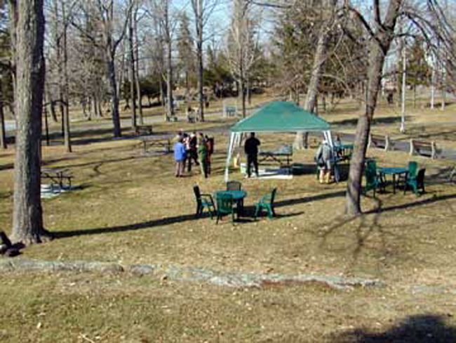 Rencontre festive au parc Victoria le 12 avril.