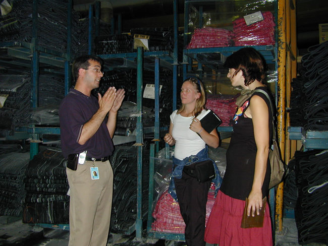 Une collaboration se conclut : American Biltrite fournira des rebuts de caoutchouc pour la fabrication de l’«Aubette à cancans»